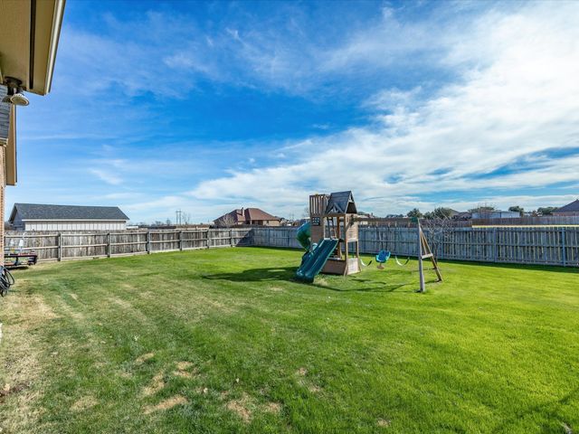 105 Mesquite Court, Decatur, TX 76234