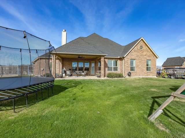 105 Mesquite Court, Decatur, TX 76234