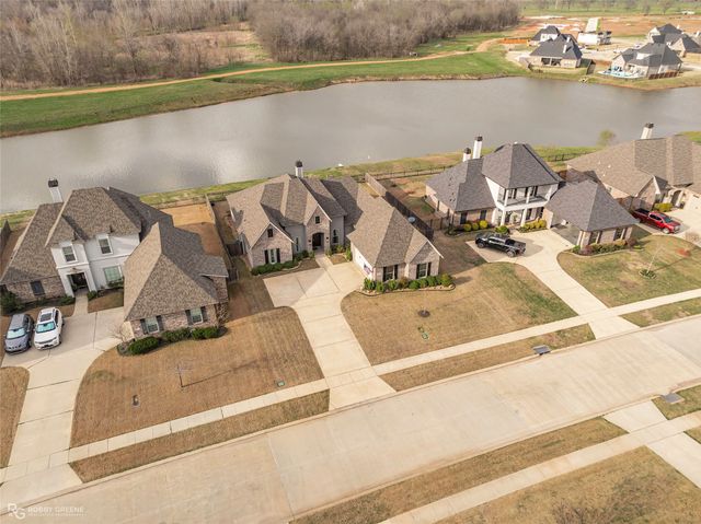 1113 Calle Lago Court, Bossier City, LA 71111