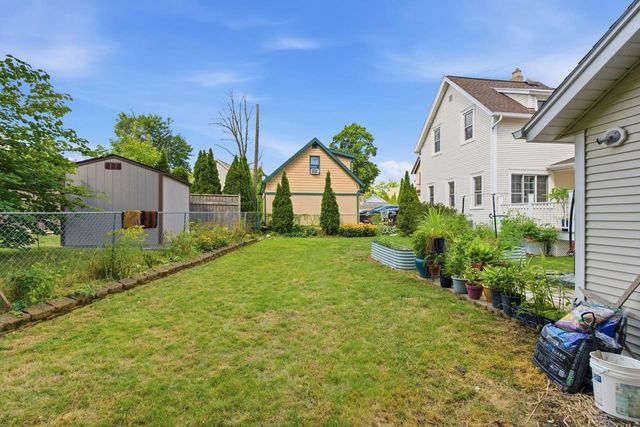 7405 Milwaukee AVENUE, Wauwatosa, WI 53213