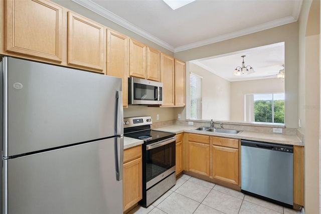 1960 RETREAT VIEW CIRCLE, Sanford, FL 32771