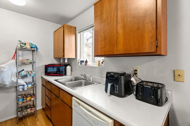 408 SE 10th Street, Grants Pass, OR 97526