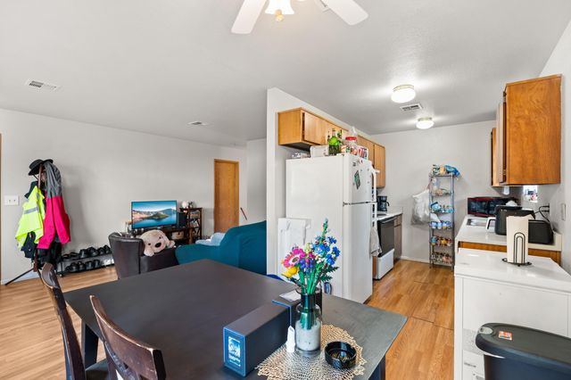 408 SE 10th Street, Grants Pass, OR 97526