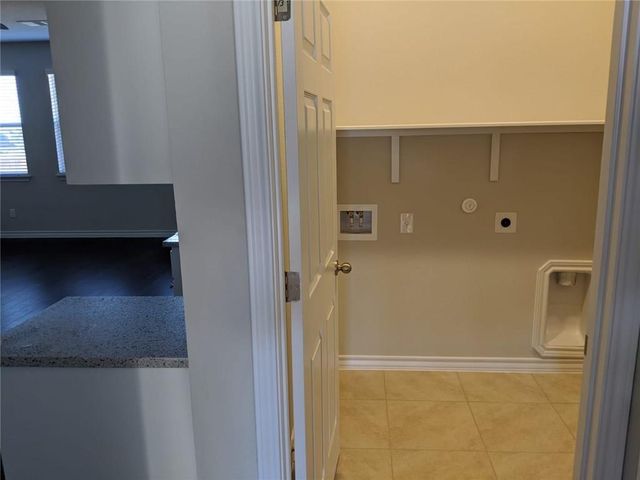 1413 Itzel BND, Leander, TX 78641