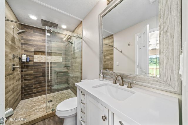 243 Parkway Drive, Crossville, TN 38572