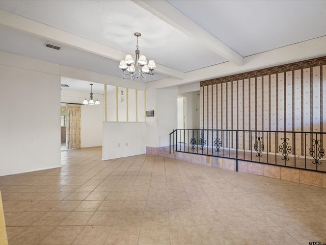 2693 Richie St, Diana, TX 75640