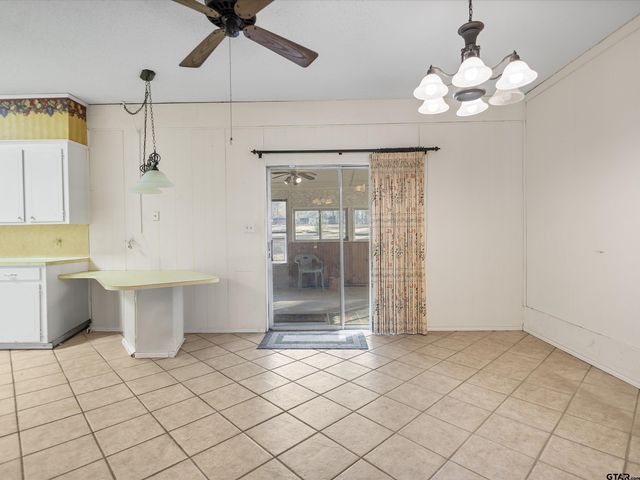 2693 Richie St, Diana, TX 75640