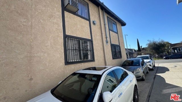 545 W 41st Street, Los Angeles, CA 90037