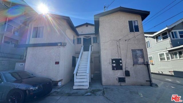 545 W 41st Street, Los Angeles, CA 90037