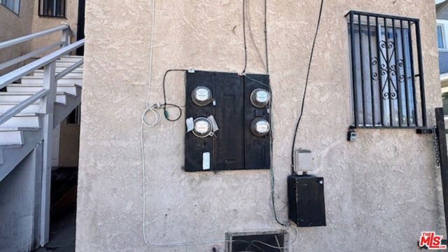 545 W 41st Street, Los Angeles, CA 90037