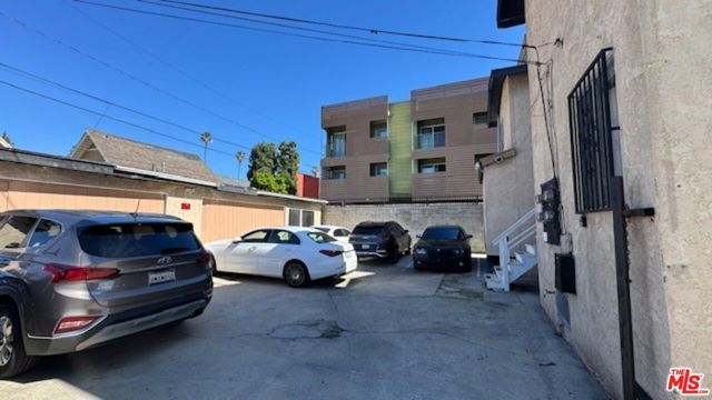 545 W 41st Street, Los Angeles, CA 90037