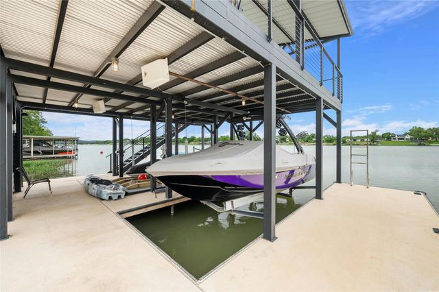 202 Mesquite DR, Kingsland, TX 78639