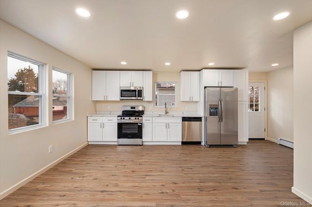 36 N 15th Street, Wheatley Heights, NY 11798