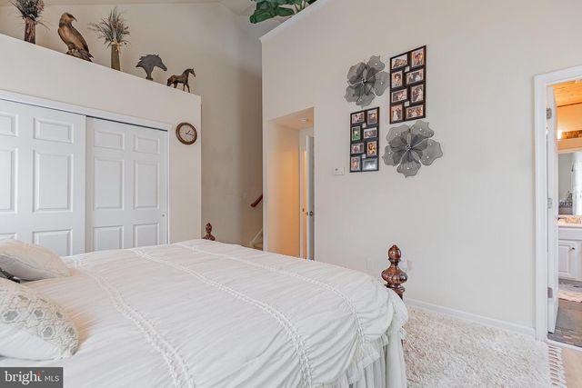 321 FOUNTAIN ST, Philadelphia, PA 19128