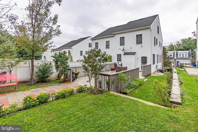 321 FOUNTAIN ST, Philadelphia, PA 19128