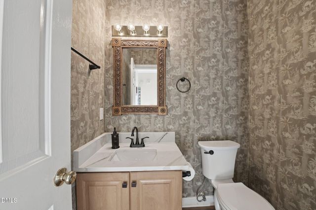 805 Cricketfield Lane, Cary, NC 27518