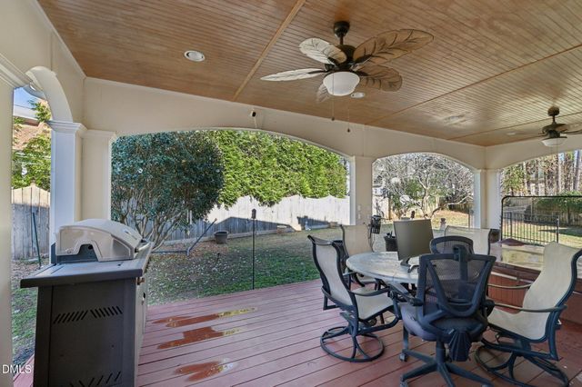 805 Cricketfield Lane, Cary, NC 27518