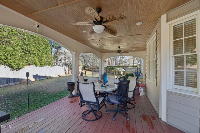 805 Cricketfield Lane, Cary, NC 27518