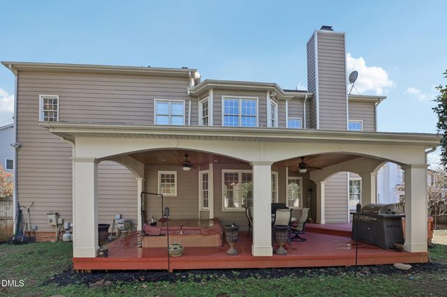 805 Cricketfield Lane, Cary, NC 27518