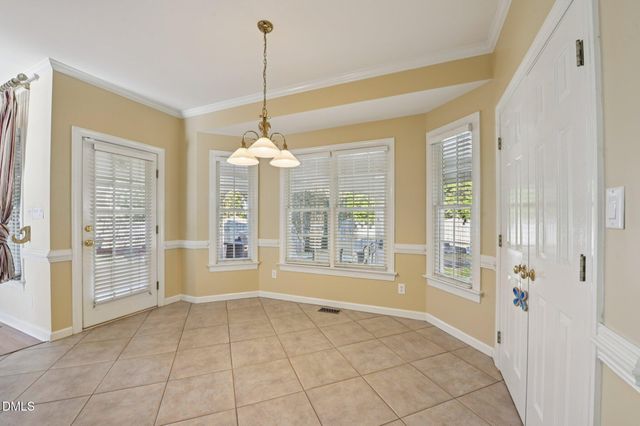 805 Cricketfield Lane, Cary, NC 27518