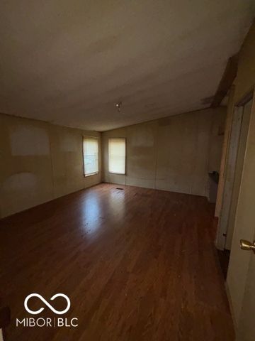 384 Honey Locust Place, North Vernon, IN 47265