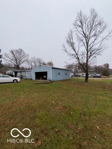 384 Honey Locust Place, North Vernon, IN 47265