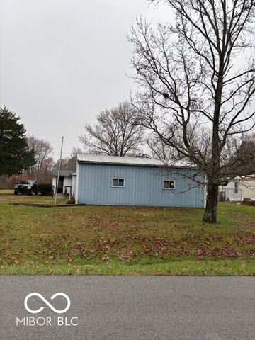 384 Honey Locust Place, North Vernon, IN 47265