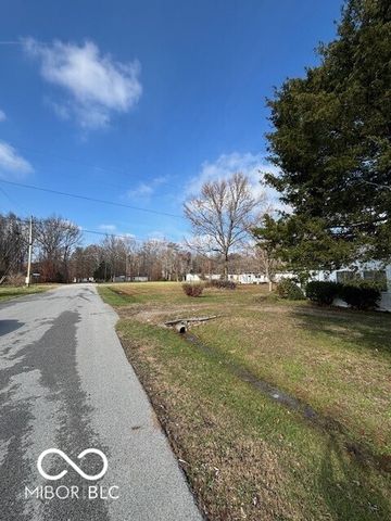 384 Honey Locust Place, North Vernon, IN 47265