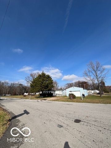 384 Honey Locust Place, North Vernon, IN 47265