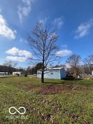 384 Honey Locust Place, North Vernon, IN 47265