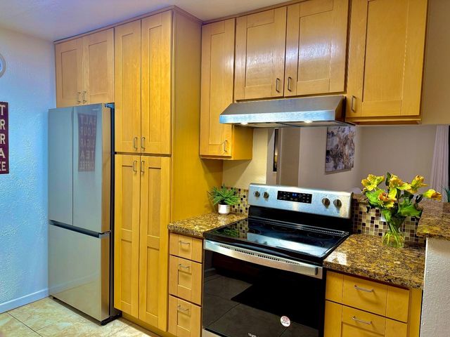 2250 Monroe Street 201, Santa Clara, CA 95050