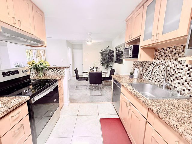 2250 Monroe Street 201, Santa Clara, CA 95050