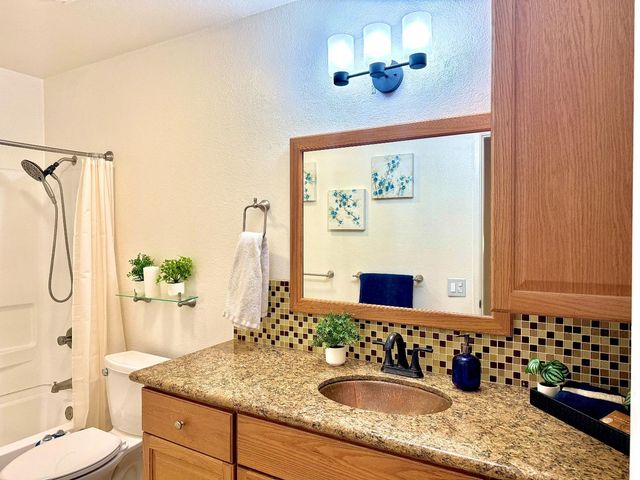 2250 Monroe Street 201, Santa Clara, CA 95050