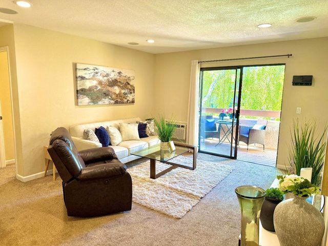 2250 Monroe Street 201, Santa Clara, CA 95050