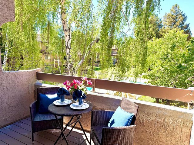 2250 Monroe Street 201, Santa Clara, CA 95050