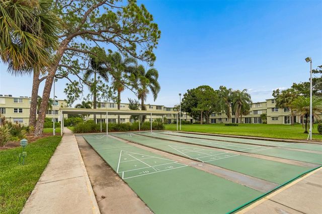 4885 1ST ST NE 307, St Petersburg, FL 33703