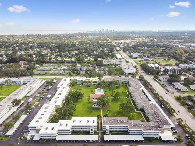 4885 1ST ST NE 307, St Petersburg, FL 33703