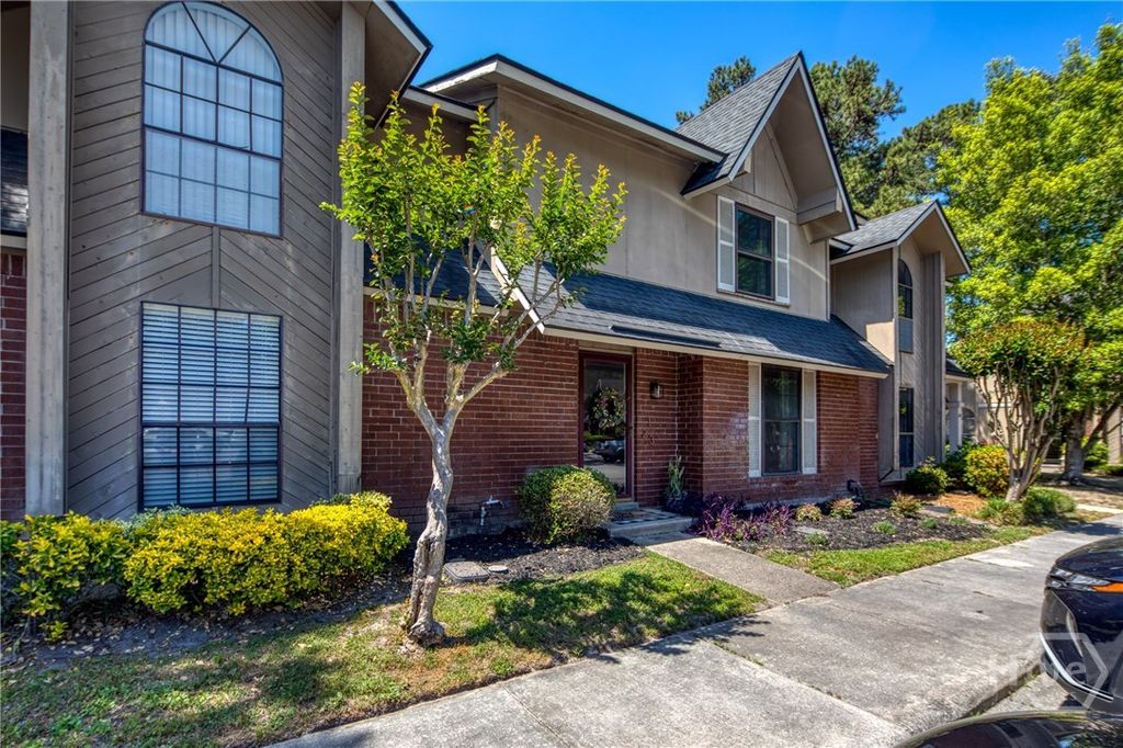 459 Mall Boulevard 123, Savannah, GA 31406