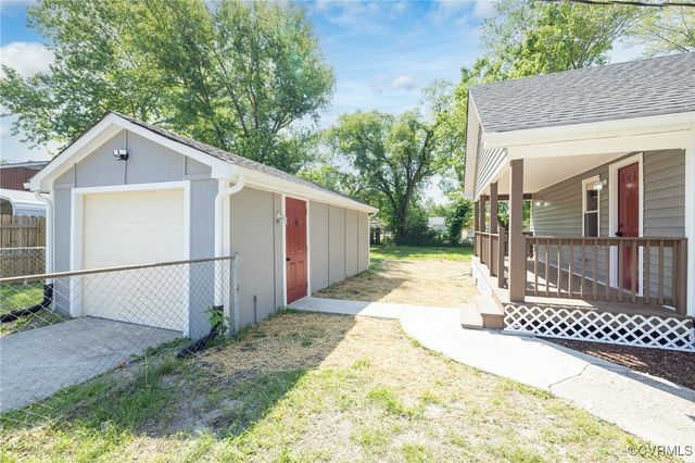 1701 Arlington Rd, Hopewell, VA 23860