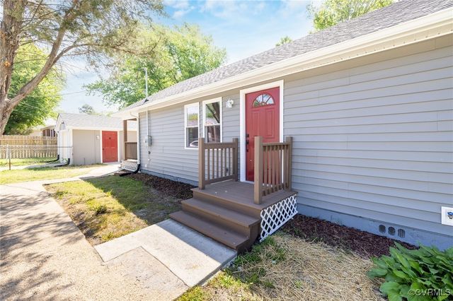 1701 Arlington Rd, Hopewell, VA 23860