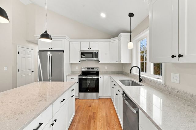 459 Cronin Rd, Warren, MA 01083