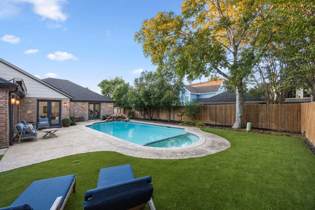 11626 Highgrove Drive, Houston, TX 77077