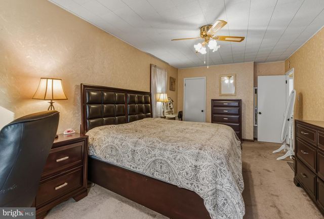 30 SAINT CHARLES PL, Runnemede, NJ 08078