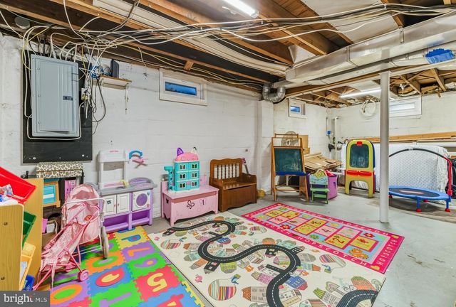 30 SAINT CHARLES PL, Runnemede, NJ 08078