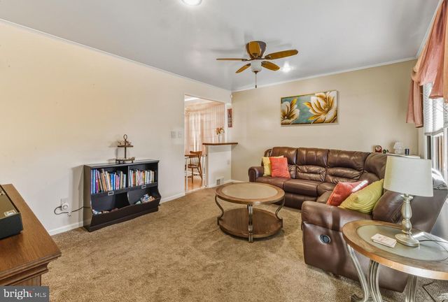 30 SAINT CHARLES PL, Runnemede, NJ 08078