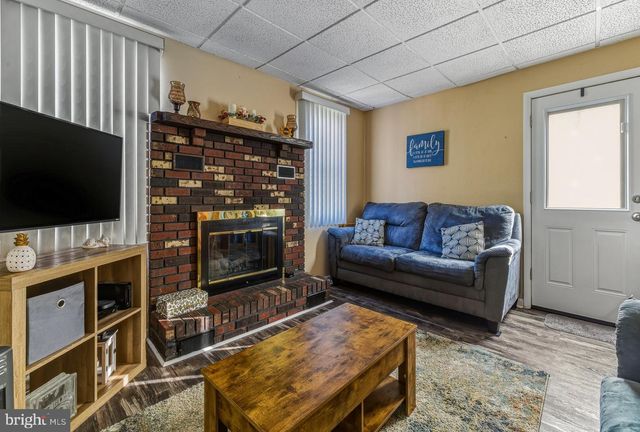 30 SAINT CHARLES PL, Runnemede, NJ 08078