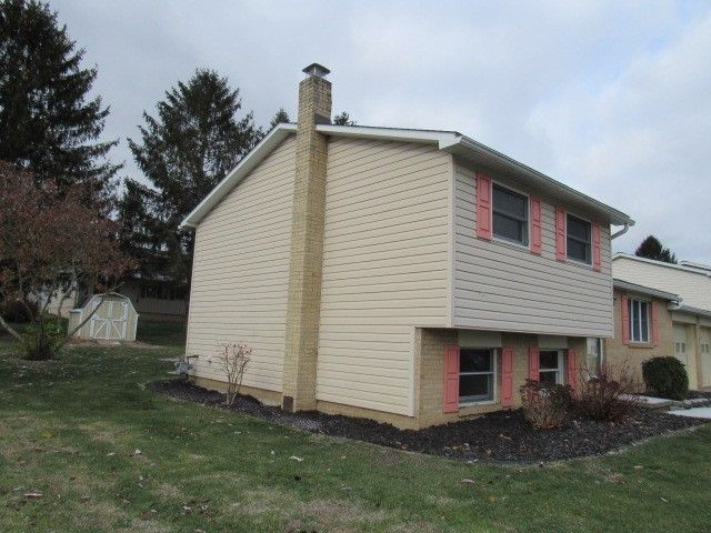 860 Lansberry Court, Somerset Boro, PA 15501