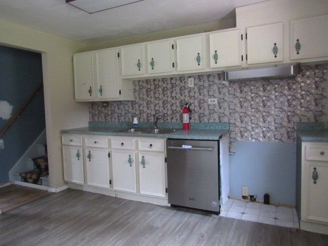 860 Lansberry Court, Somerset Boro, PA 15501