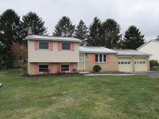860 Lansberry Court, Somerset Boro, PA 15501
