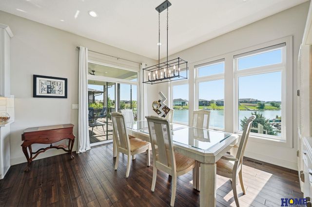 720 N 100th Street, Lincoln, NE 68527